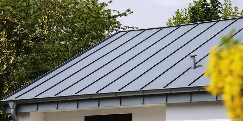 Metal Roofing vs. Asphalt Shingles, The Honest Comparison for Livingston Parish Homeowners