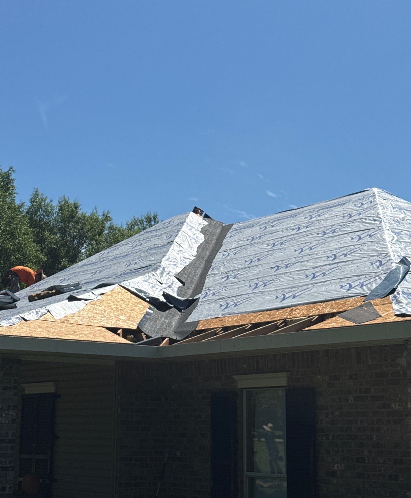 What to Watch For When Out-of-State Contractors Come to Denham Springs After a Storm